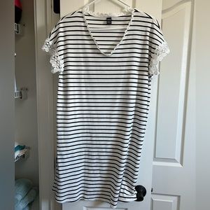 SHEIN maternity striped print lace trim batwing sleeve tee dress